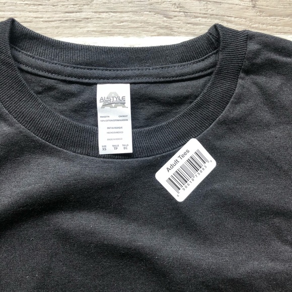 NWT Women’s Black Short Sleeve T-Shirt - Picture 3 of 4